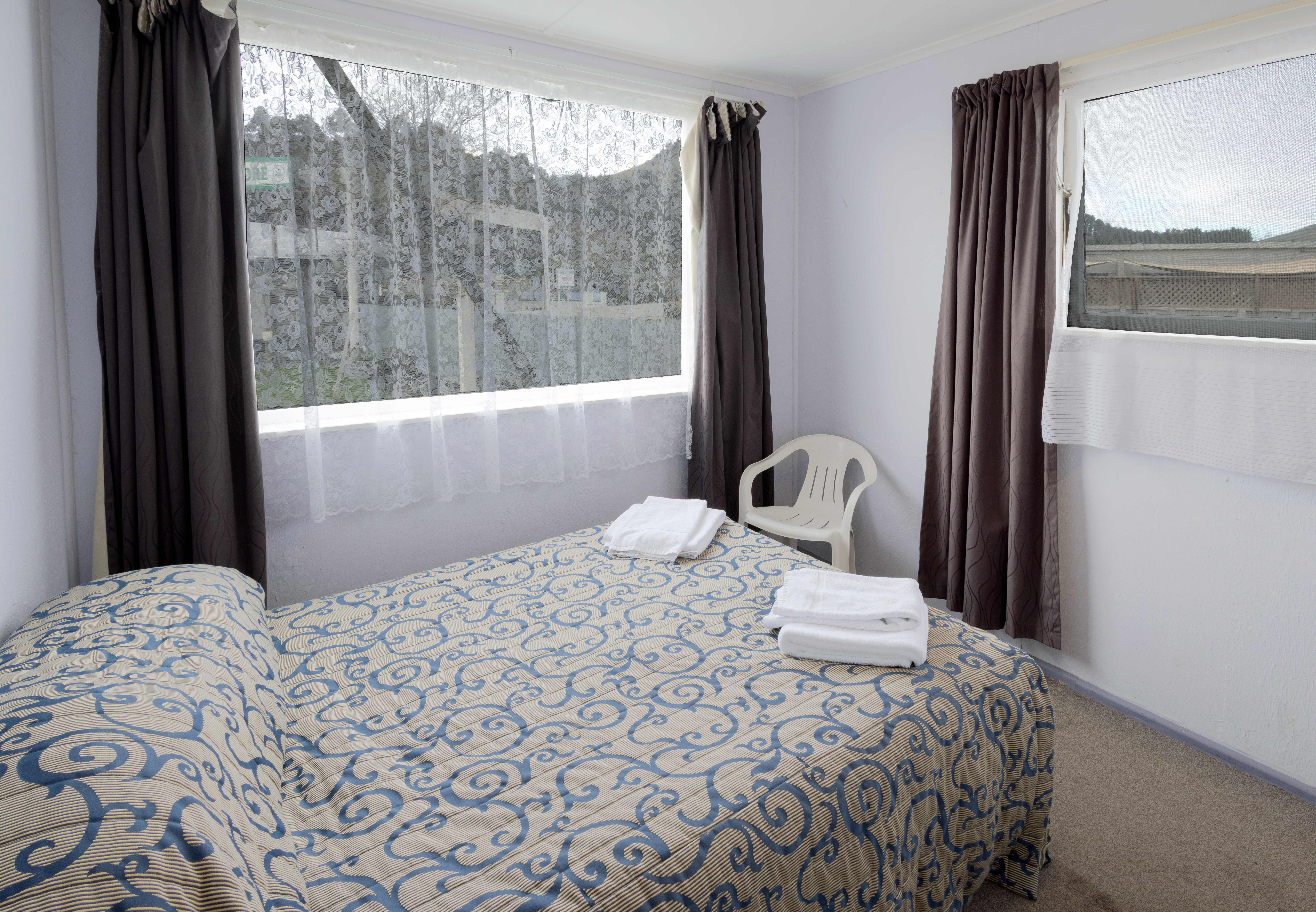 Double Room – Shared Bathroom